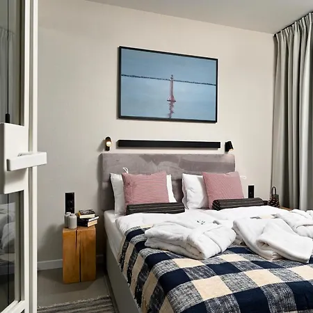 アパート Duneshellter ロゴボ